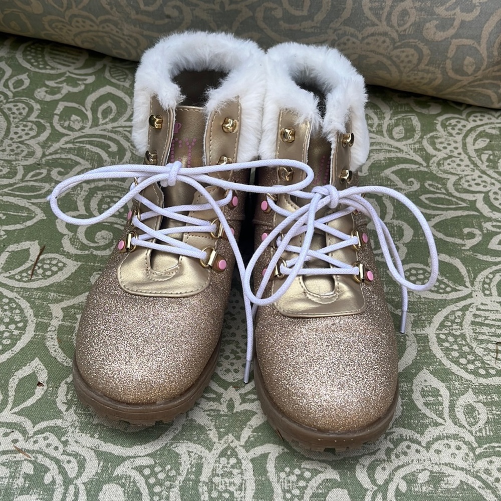 Size 4 Juicy Boots